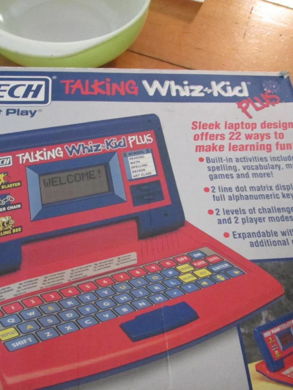 vtg V tech Talking Whiz Kid Plus contains over 800 words mint in box with instuc